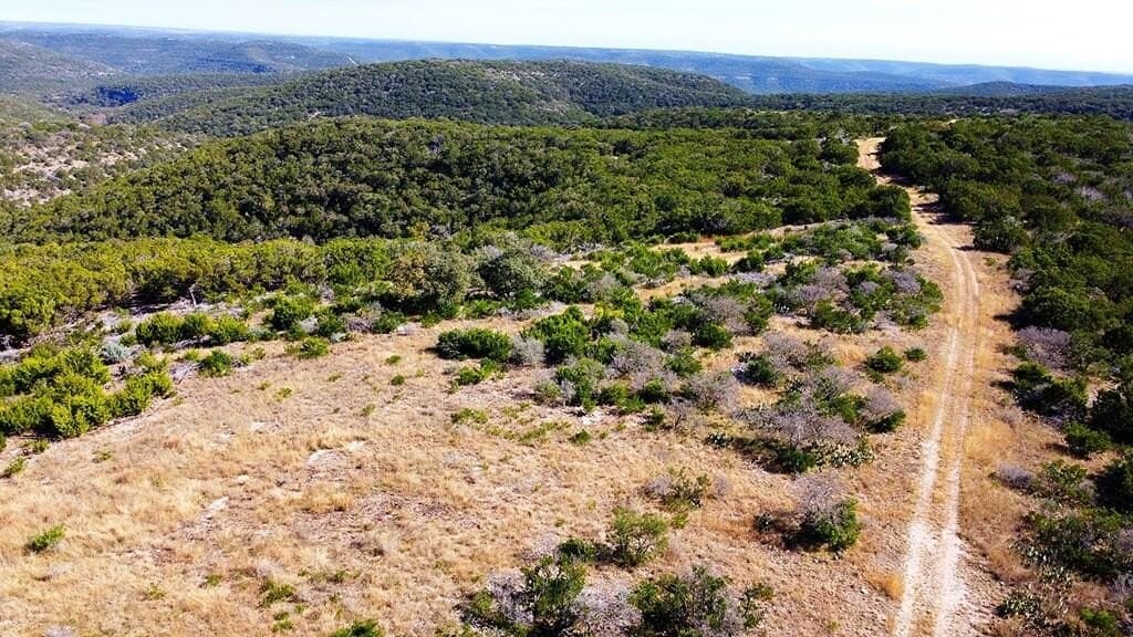386.49 acres in Real County - photo 30