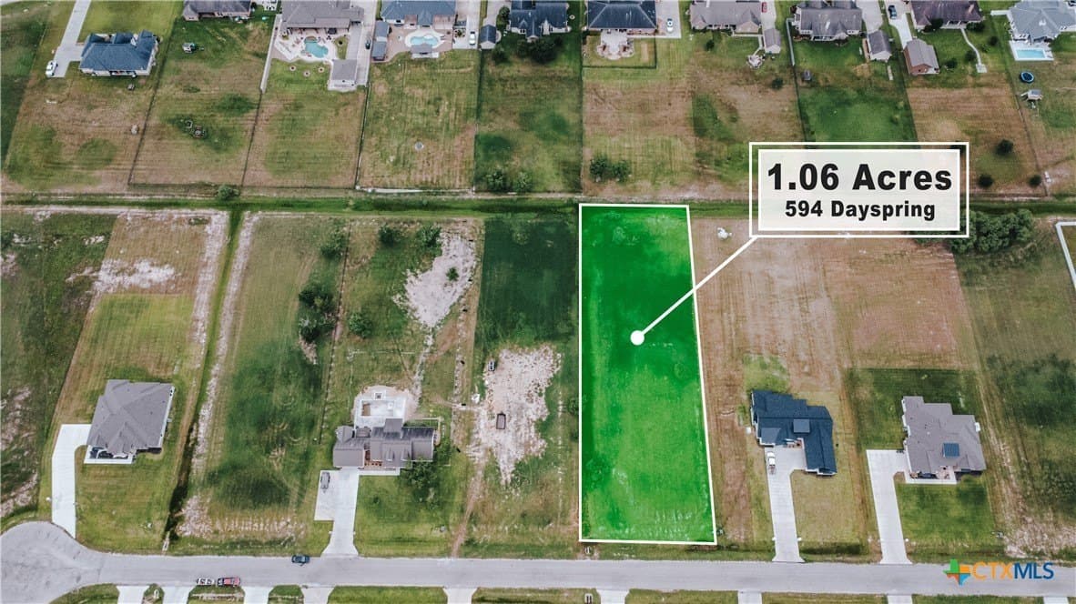 1.06 acres in Victoria County - photo 4