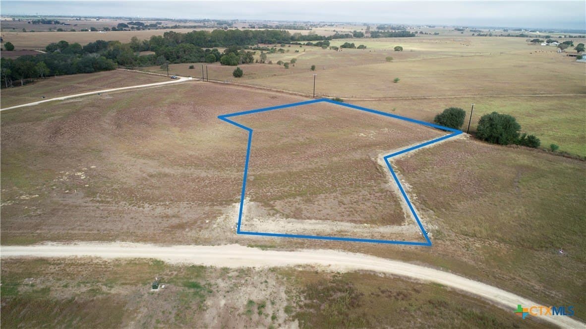 1.97 acres in Lavaca County