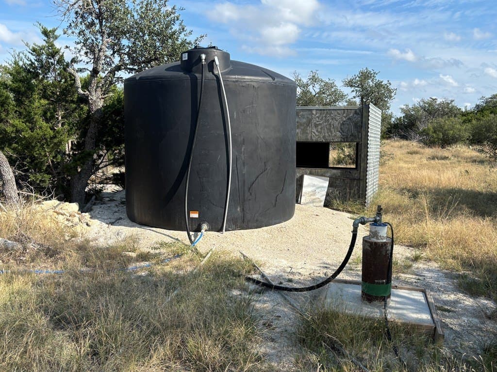 27 acres in Edwards County gallery image 3