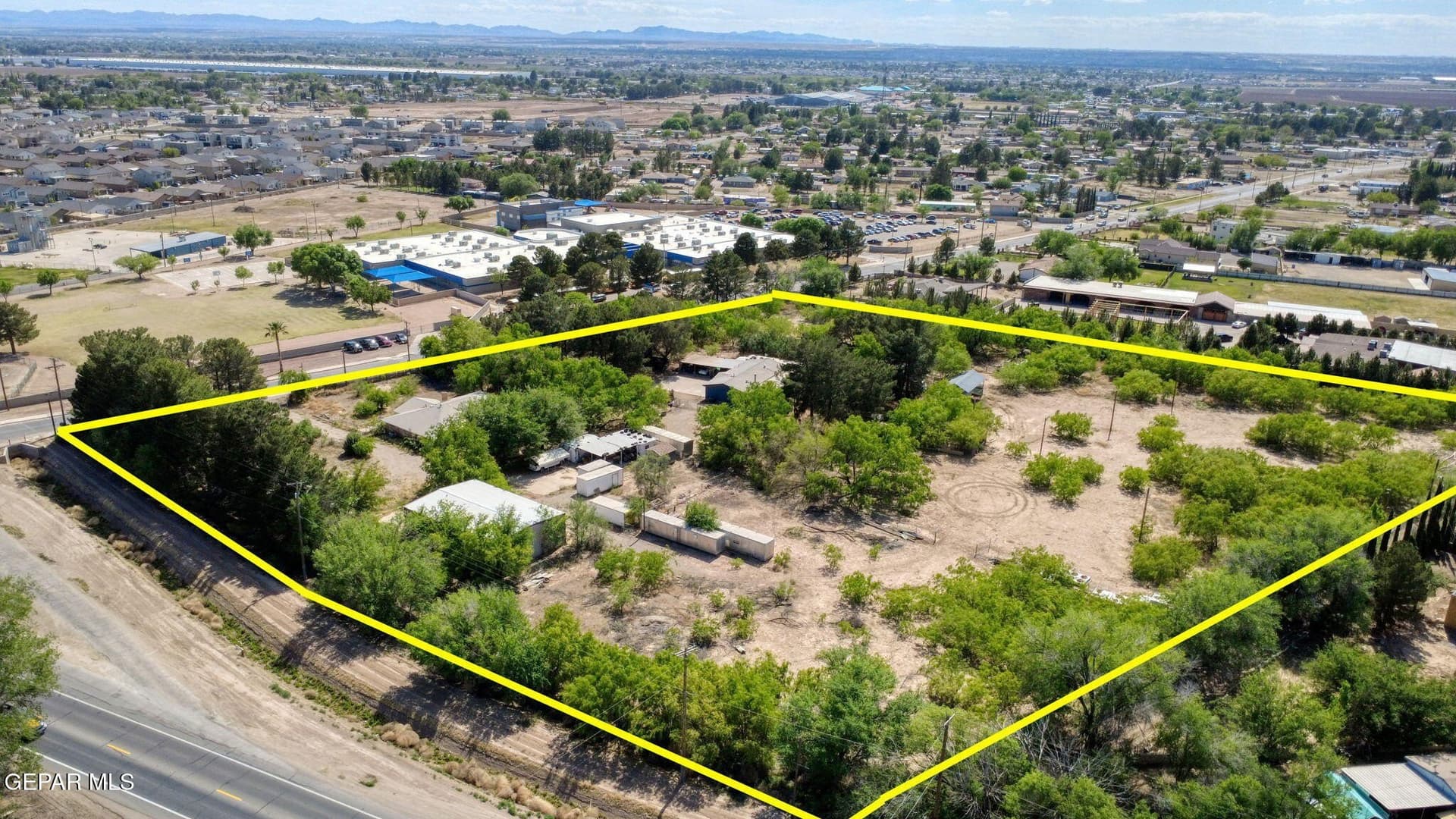 7.2 acres in El Paso County gallery image 4