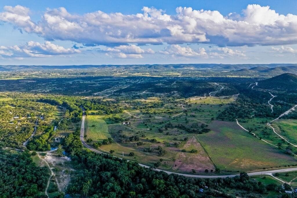 620 acres in Bandera County - photo 23