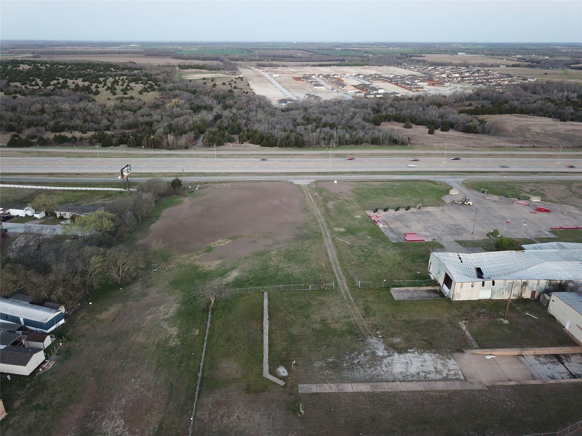 5.32 acres in Grayson County gallery image 3