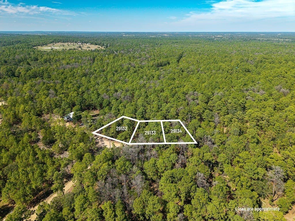 0.88 acres in Fayette County - photo 2