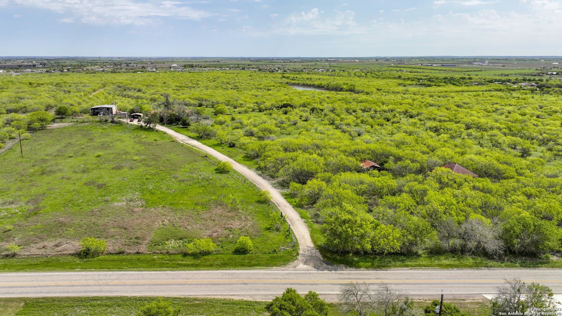 183.18 acres in Guadalupe County gallery image 2