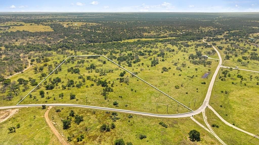 10.02 acres in Gillespie County