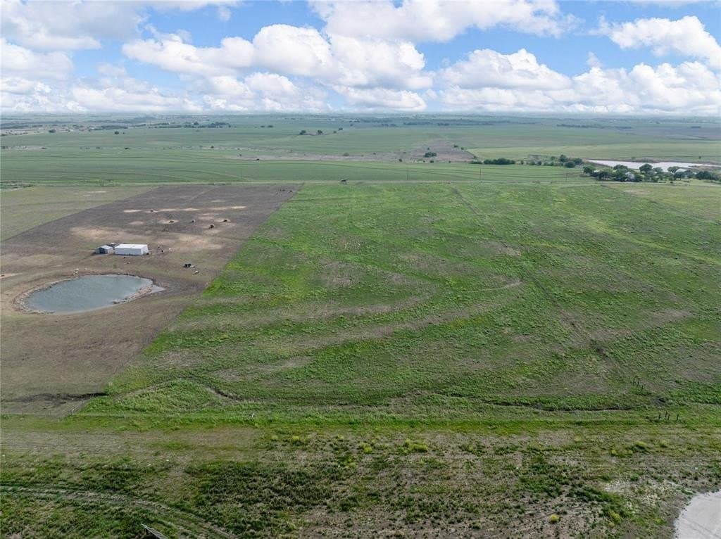 10.73 acres in Hill County gallery image 4