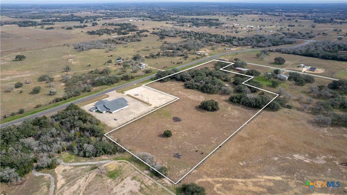 12.12 acres in Lavaca County gallery image 4