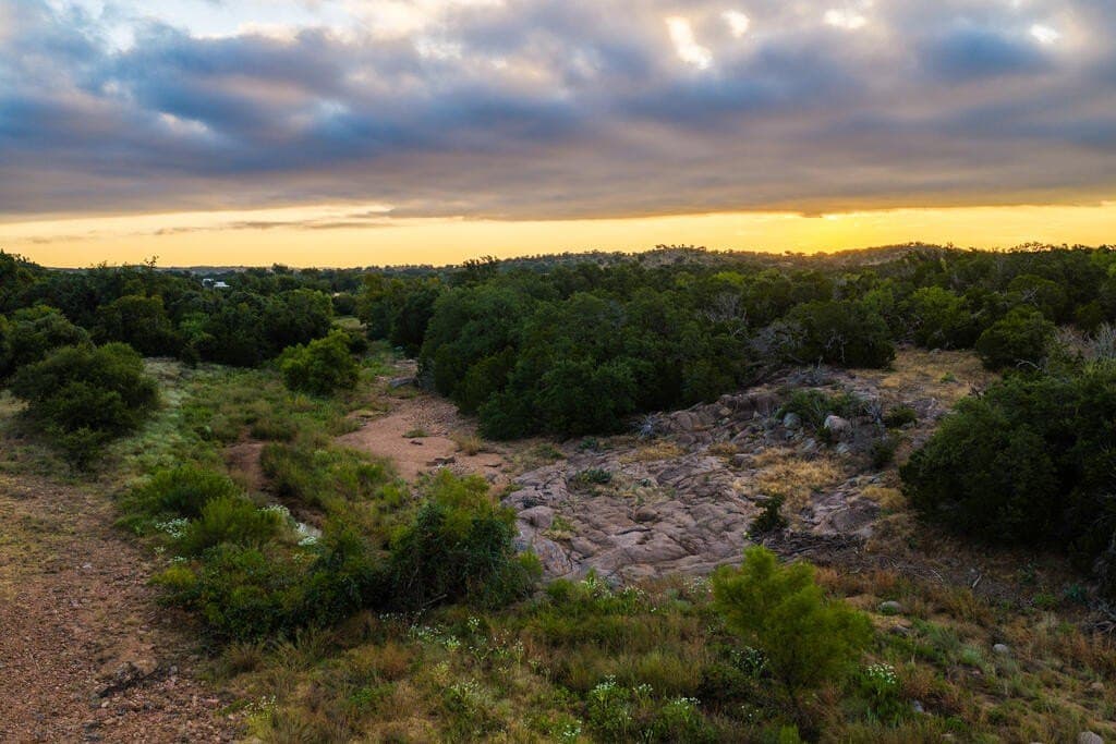 194.47 acres in Gillespie County - photo 12