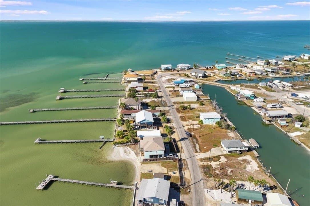 0.09 acres in Aransas County - photo 18