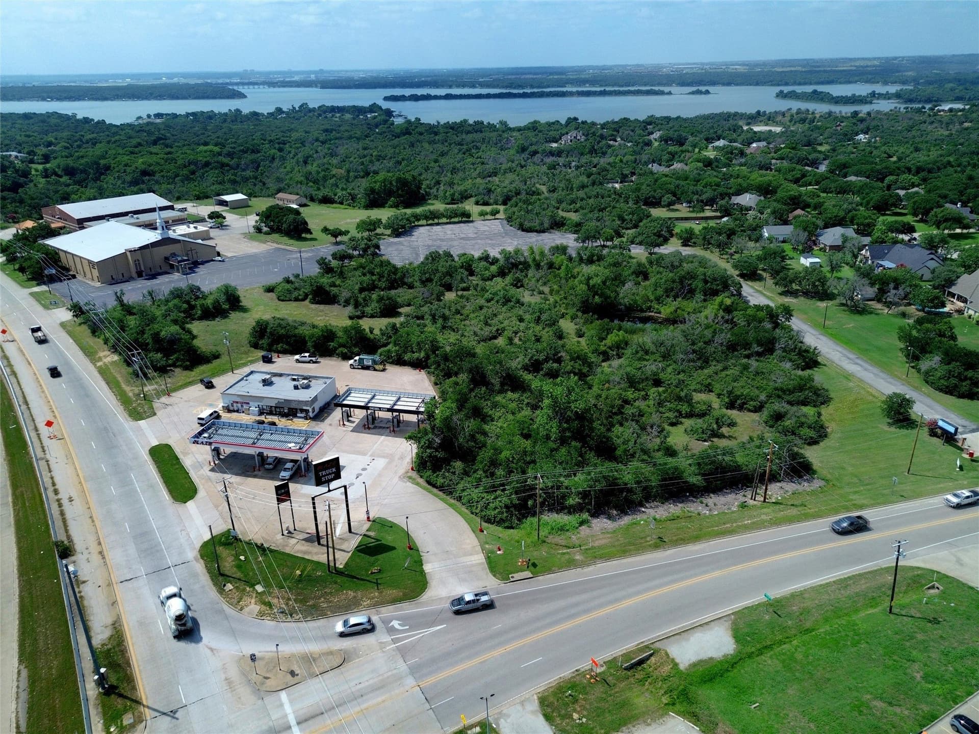 6.48 acres in Tarrant County gallery image 2