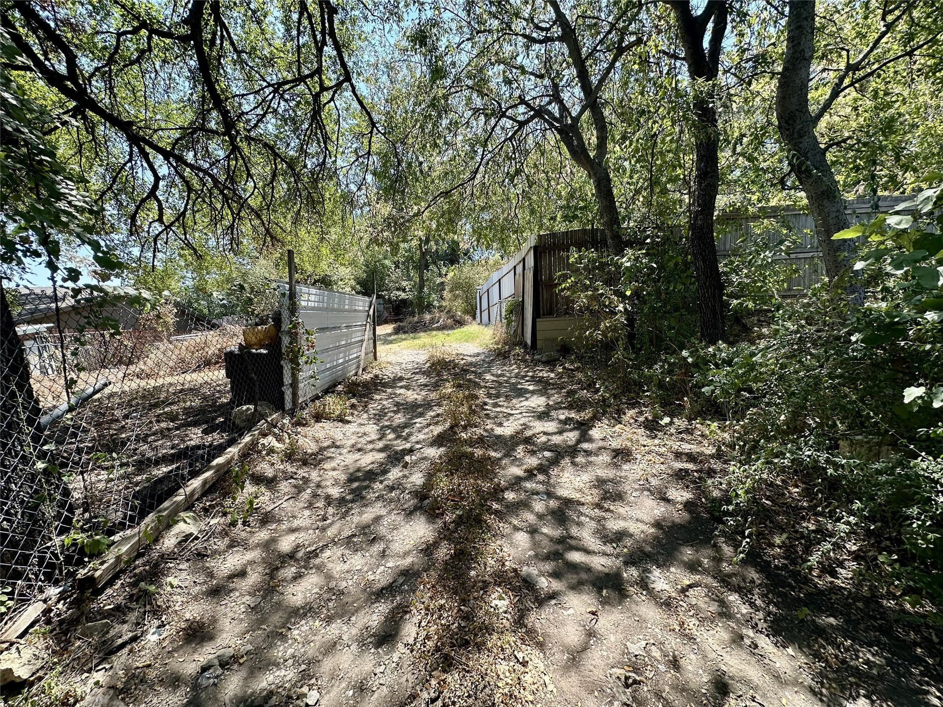 0.15 acres in Tarrant County - photo 11