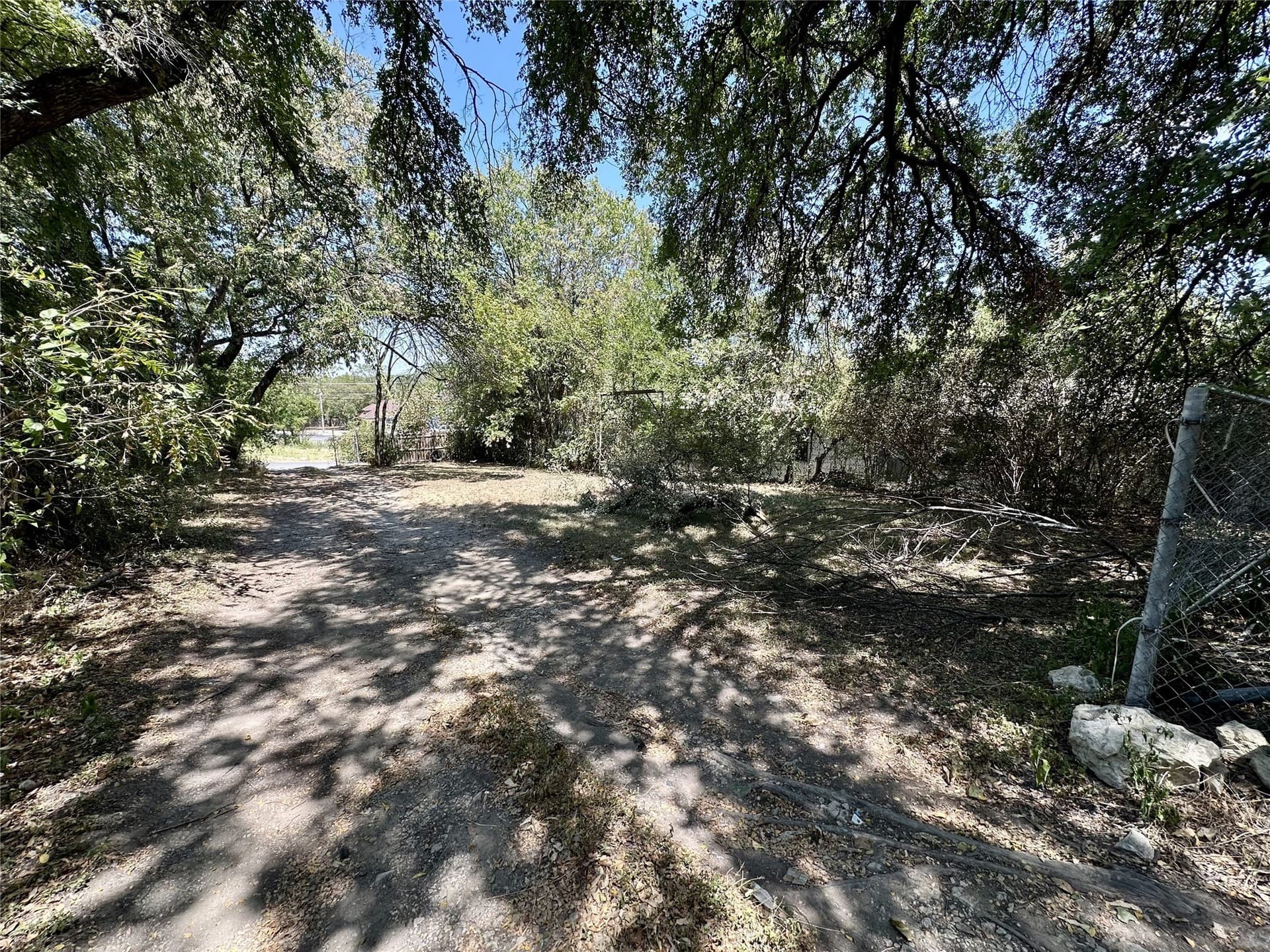 0.15 acres in Tarrant County - photo 9
