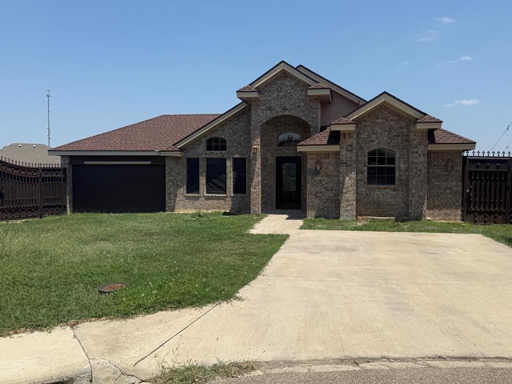 8,527 acres in Maverick County