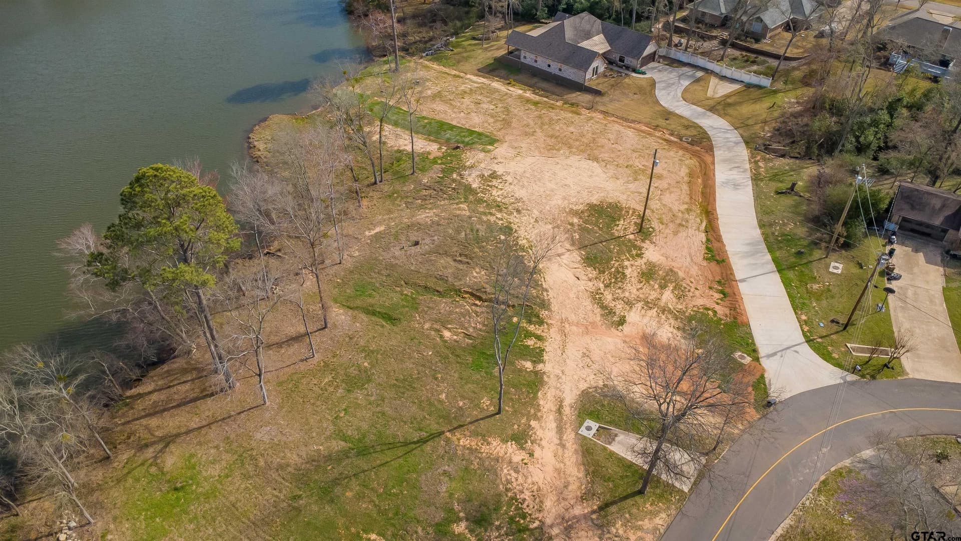 0.57 acres in Smith County - photo 3