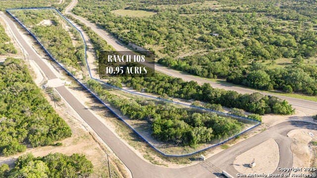 10.95 acres in Bandera County