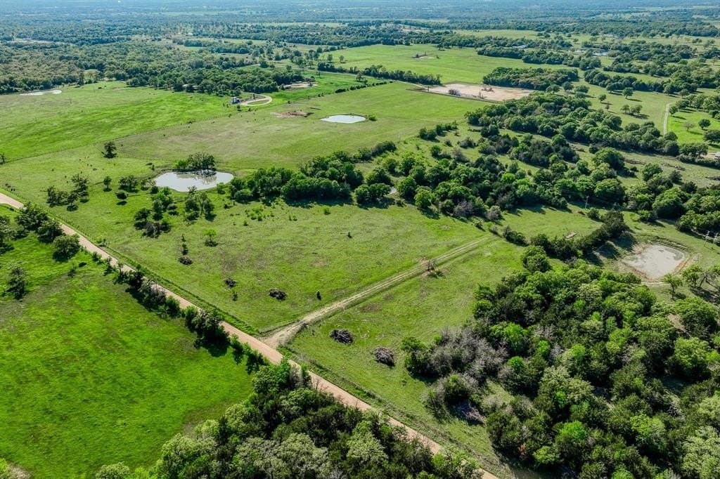 12.14 acres in Burleson County featured view