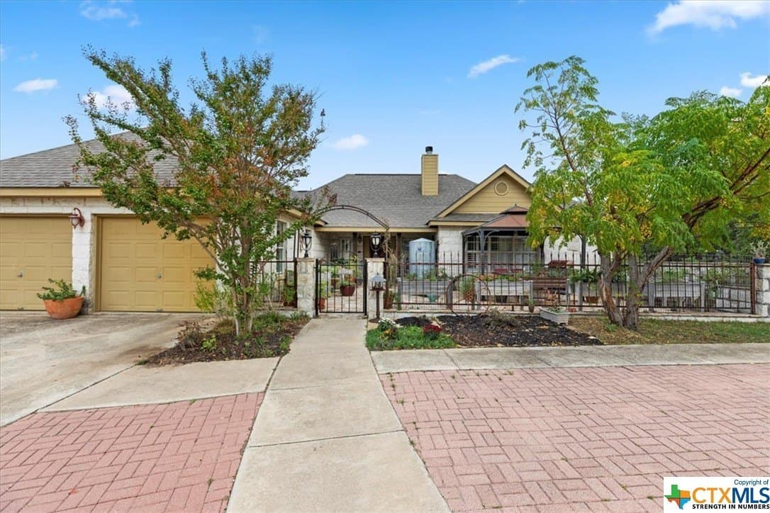 15 acres in Blanco County gallery image 3