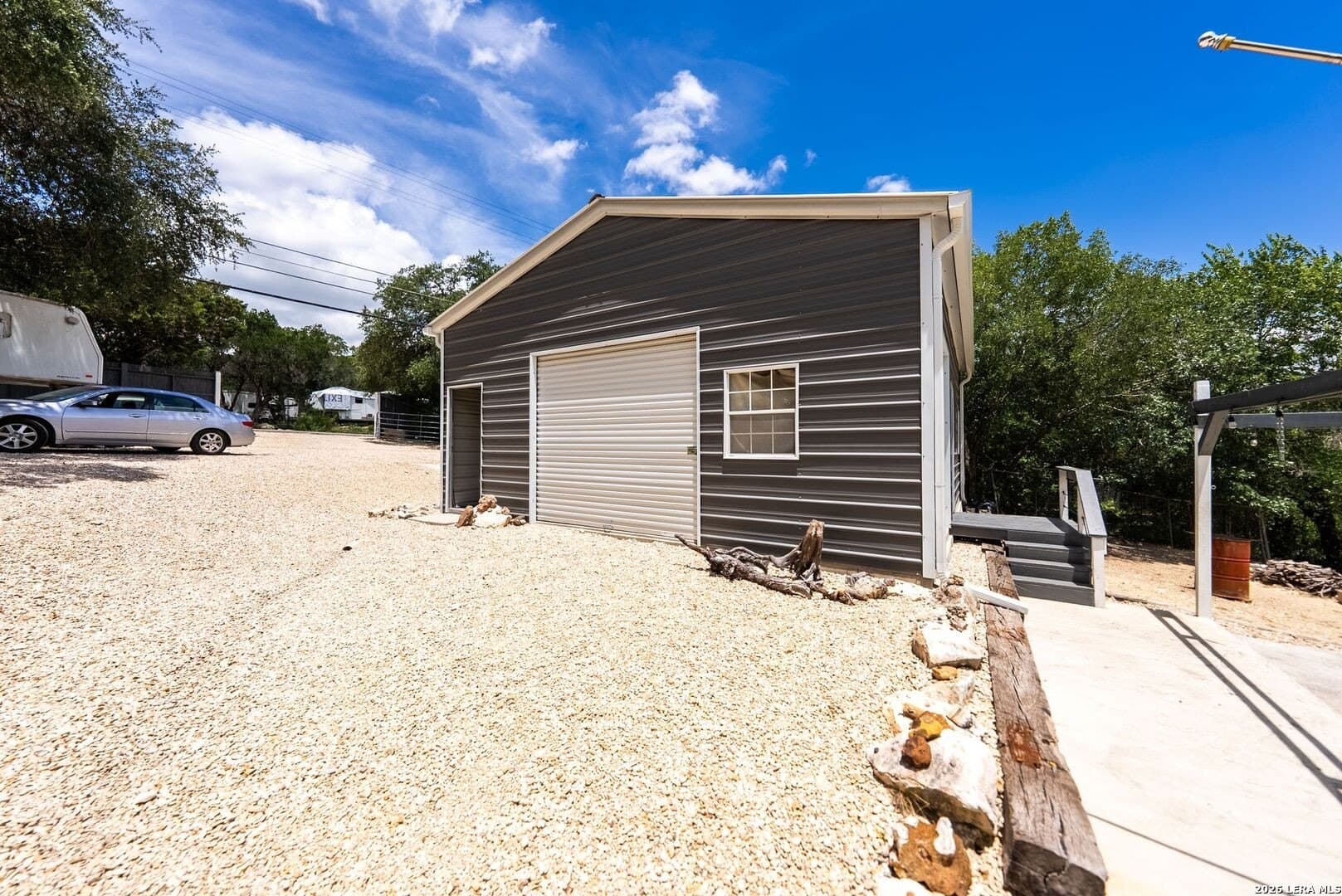 0.26 acres in Bandera County - photo 14