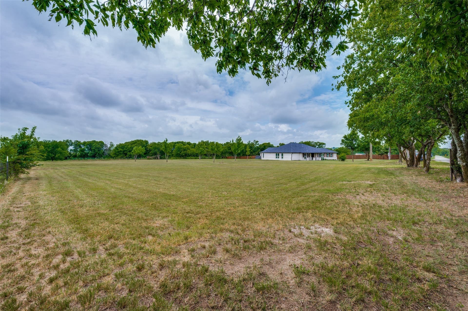 1.32 acres in Denton County gallery image 3