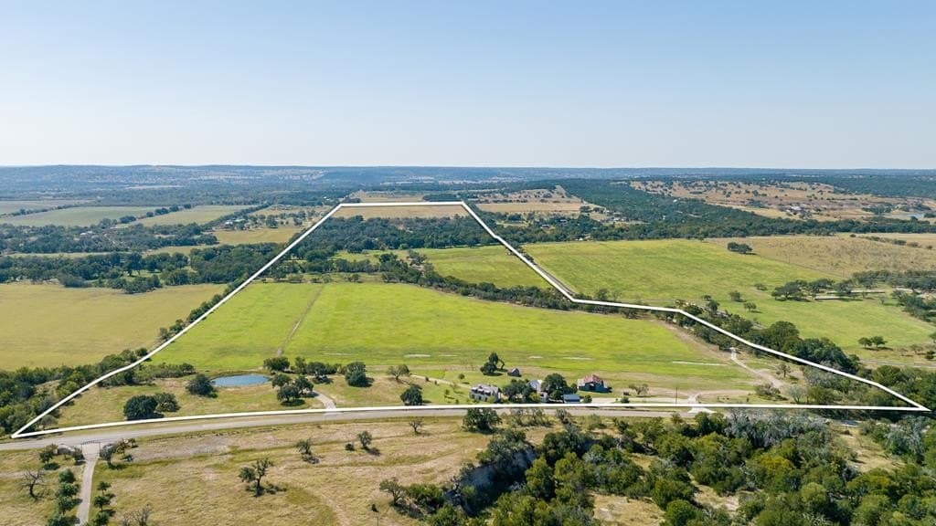 129.8 acres in Gillespie County gallery image 3