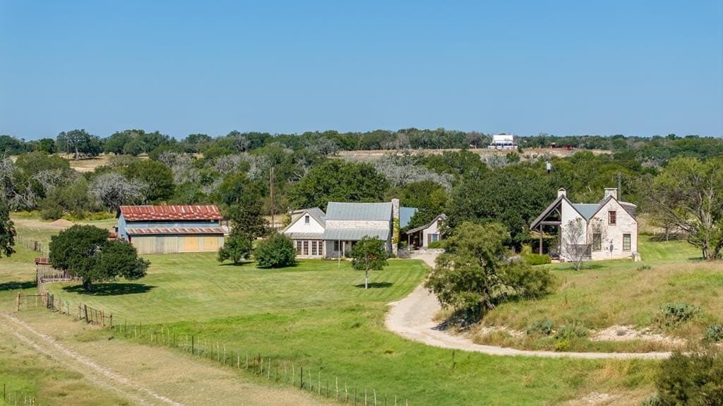 129.8 acres in Gillespie County gallery image 4