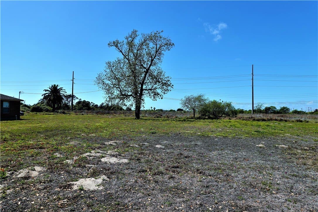 0.23 acres in San Patricio County - photo 8