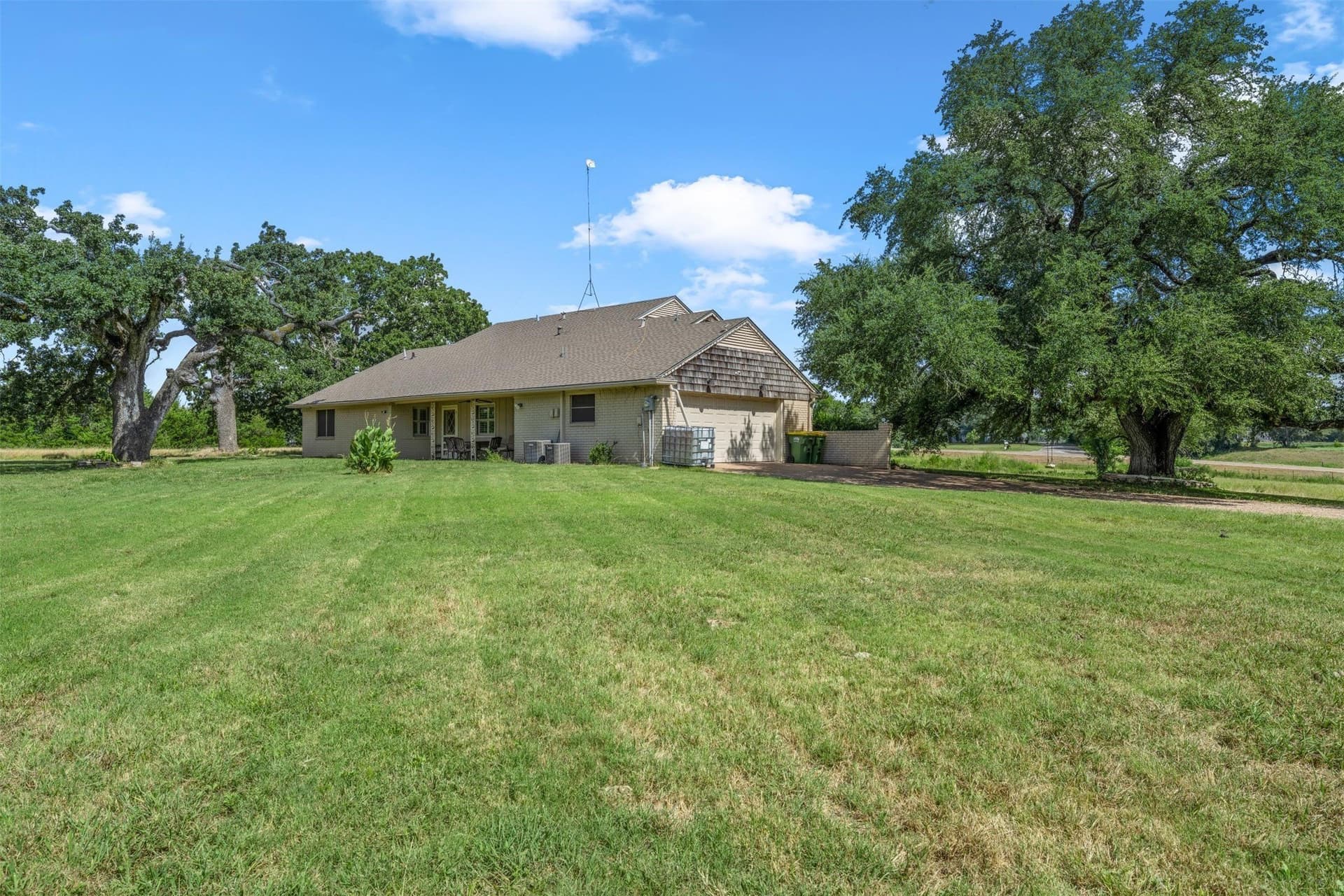17.29 acres in Falls County - photo 25