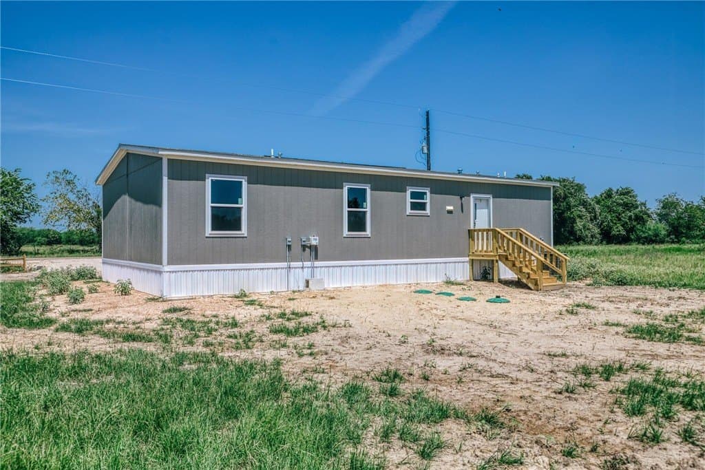 2.15 acres in WALLER County - photo 23