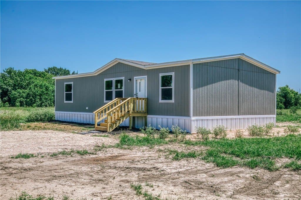 2.15 acres in WALLER County - photo 3