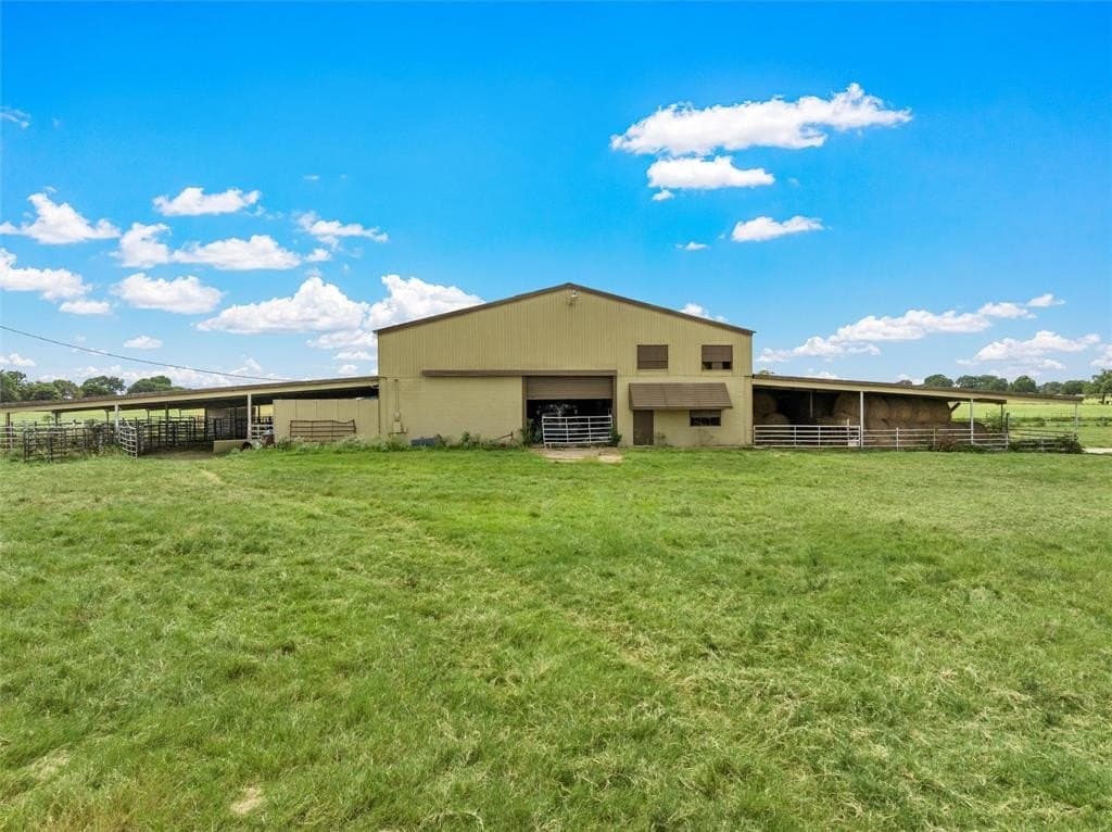 190 acres in Hill County gallery image 3