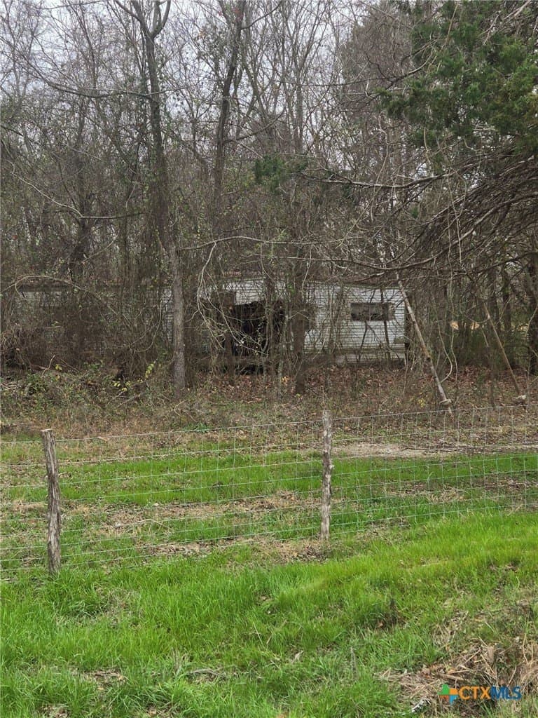 1 acres in Freestone County gallery image 3