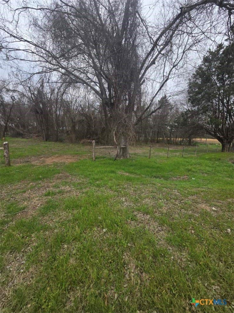 1 acres in Freestone County