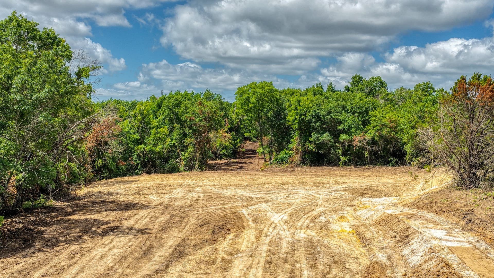 9.75 acres in Parker County