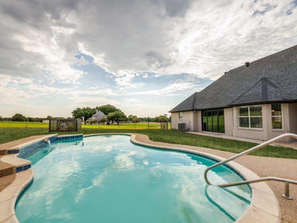5.81 acres in Tarrant County - photo 33