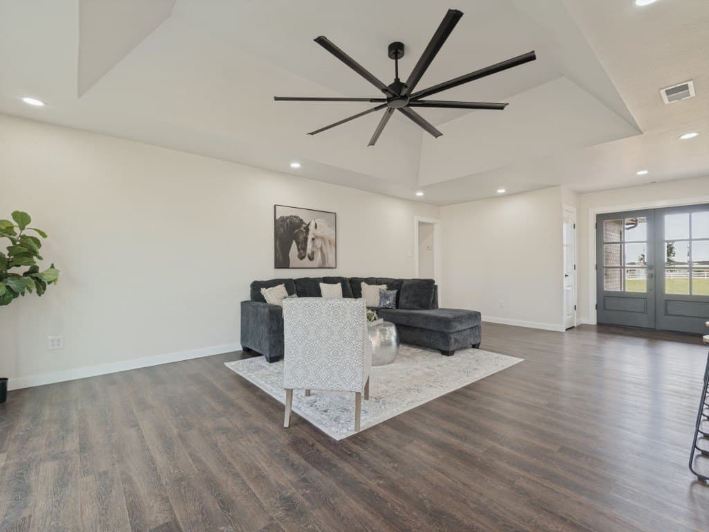 5.81 acres in Tarrant County - photo 5