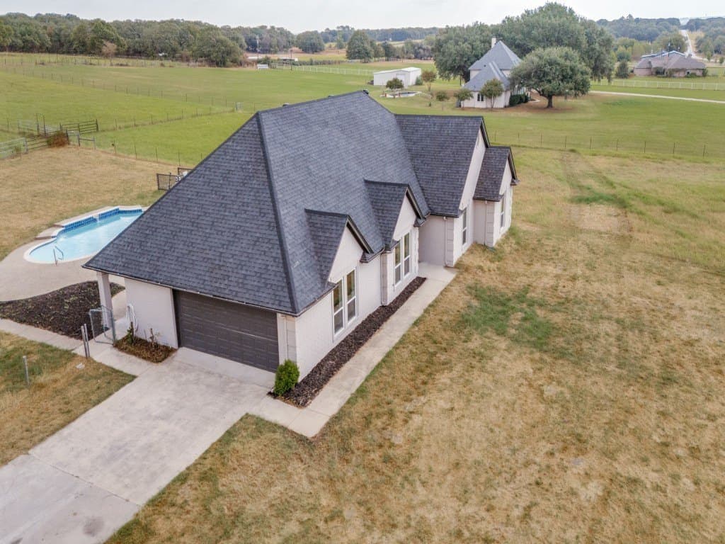 5.81 acres in Tarrant County - photo 3