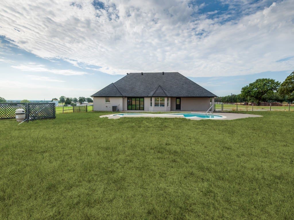 5.81 acres in Tarrant County - photo 35