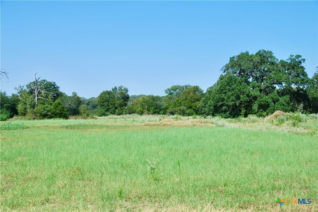 2.21 acres in Fayette County gallery image 3