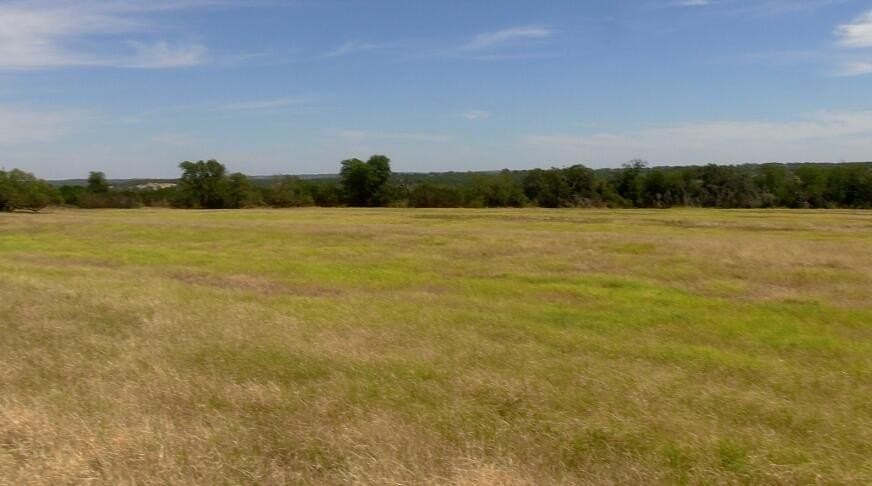 38.08 acres in Gillespie County - photo 2
