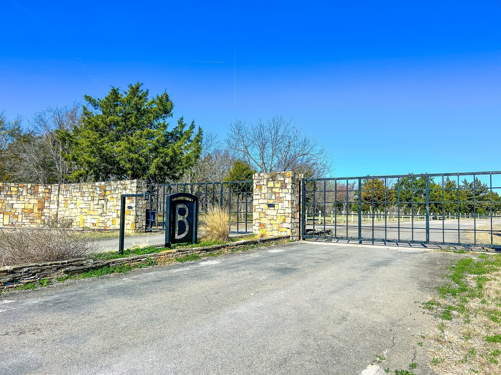 1.5 acres in Navarro County - photo 4