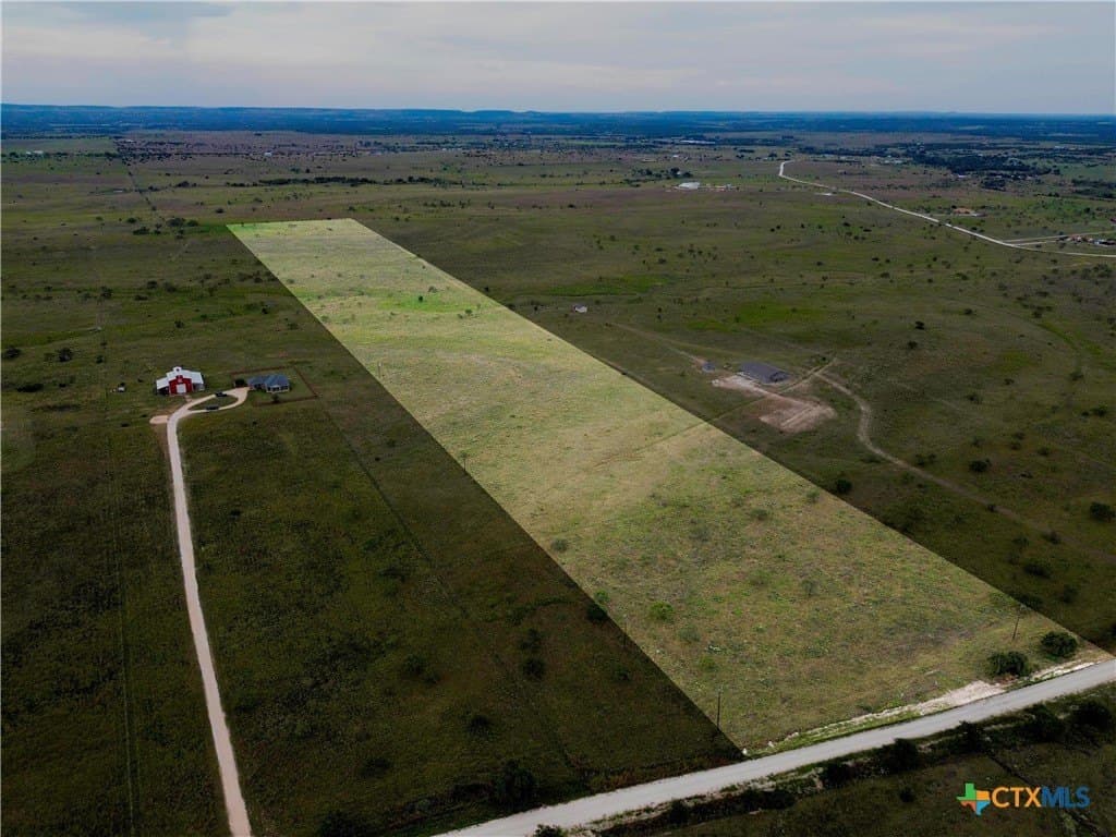 23.14 acres in Lampasas County