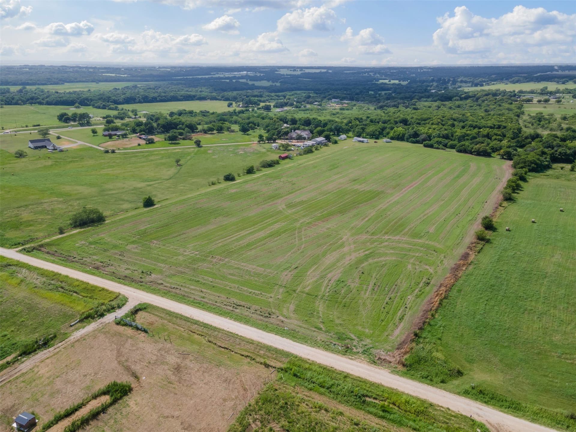22 acres in Hill County gallery image 3