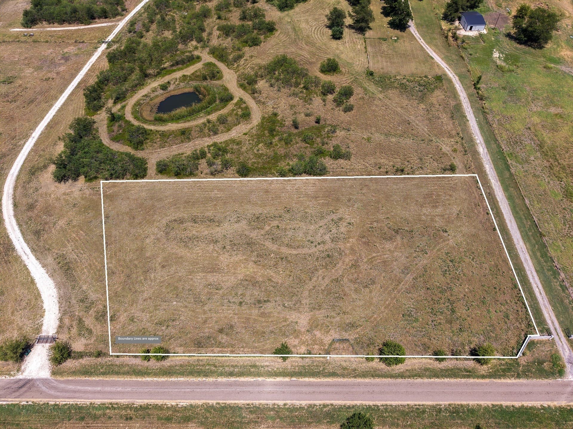 2 acres in McLennan County gallery image 2