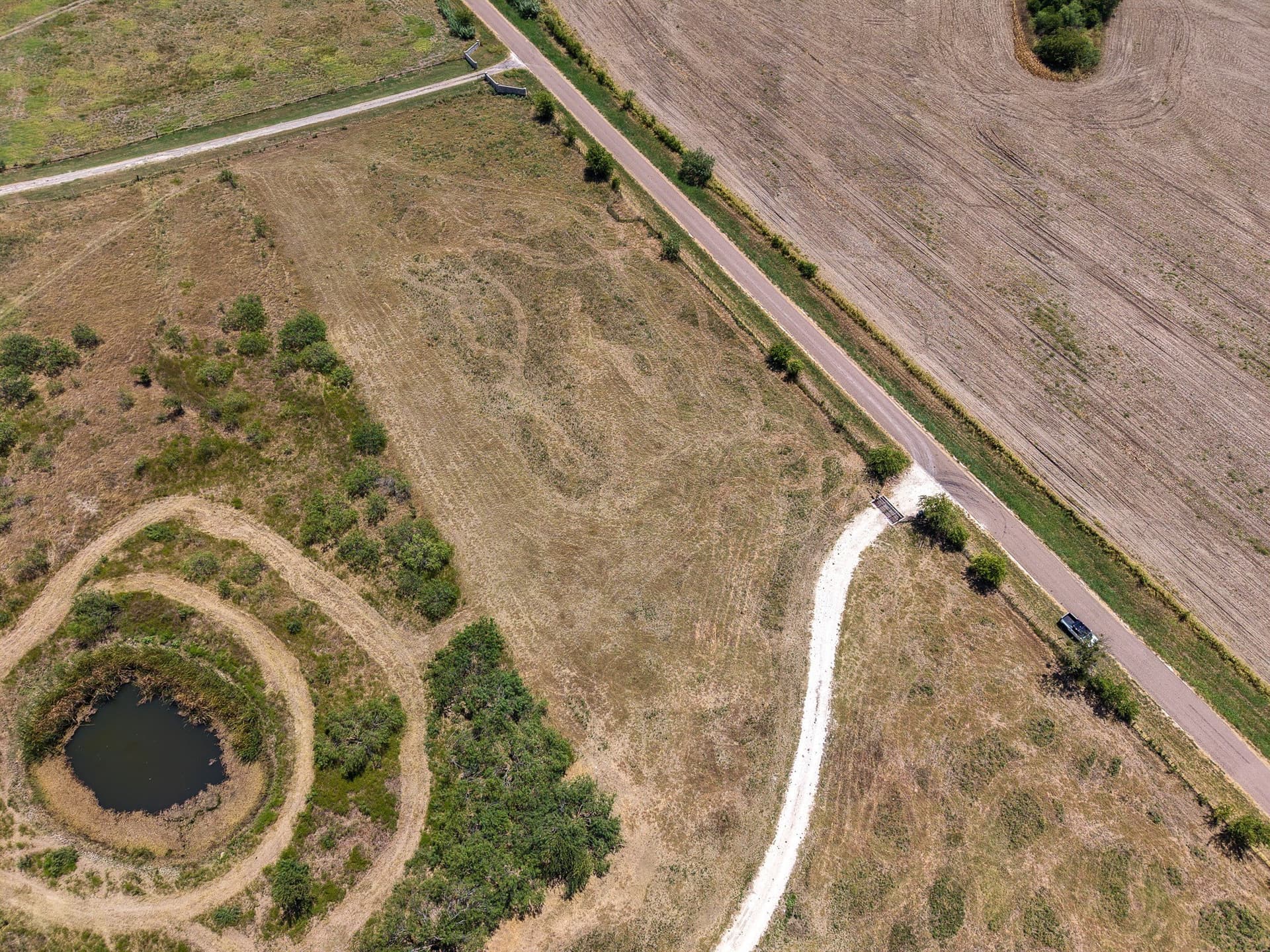 2 acres in McLennan County gallery image 3