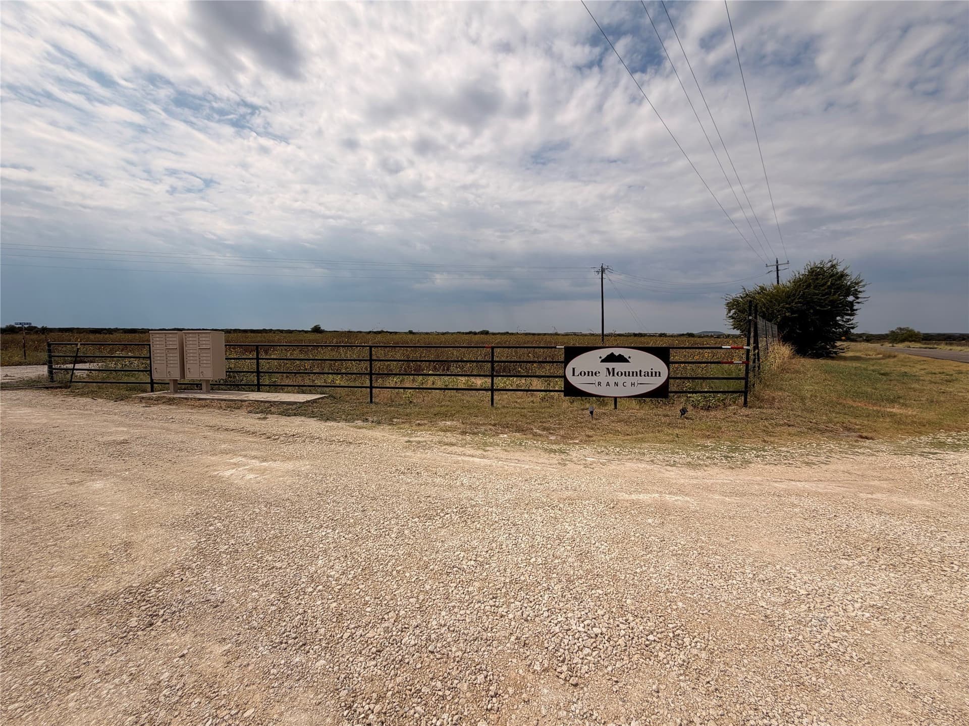 10.01 acres in Hamilton County - photo 2