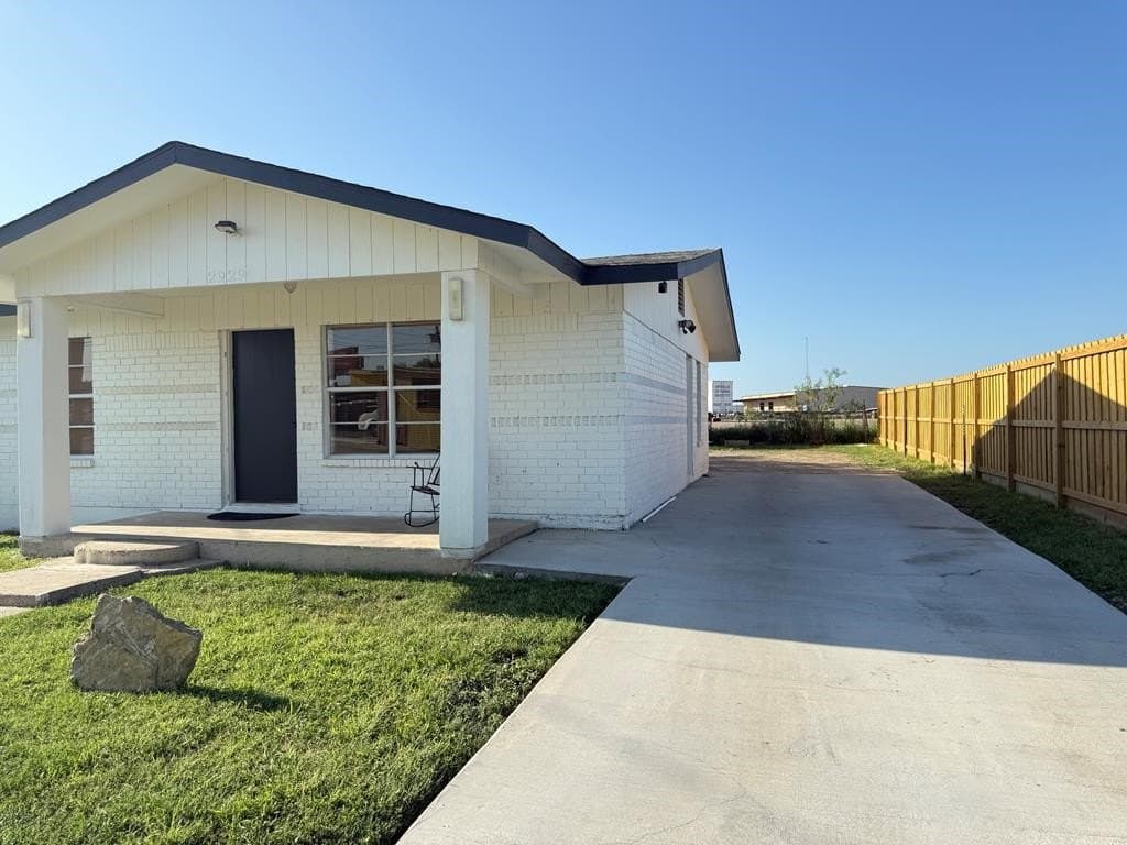 6,773 acres in Maverick County gallery image 2