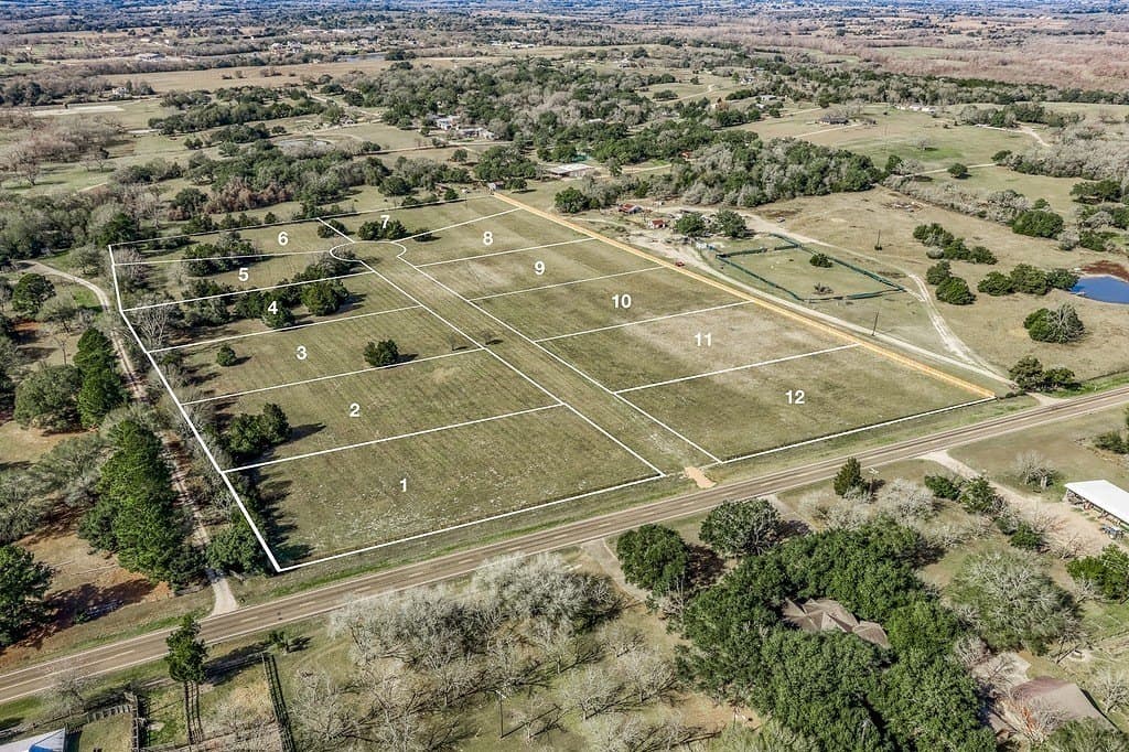 1.5 acres in Washington County