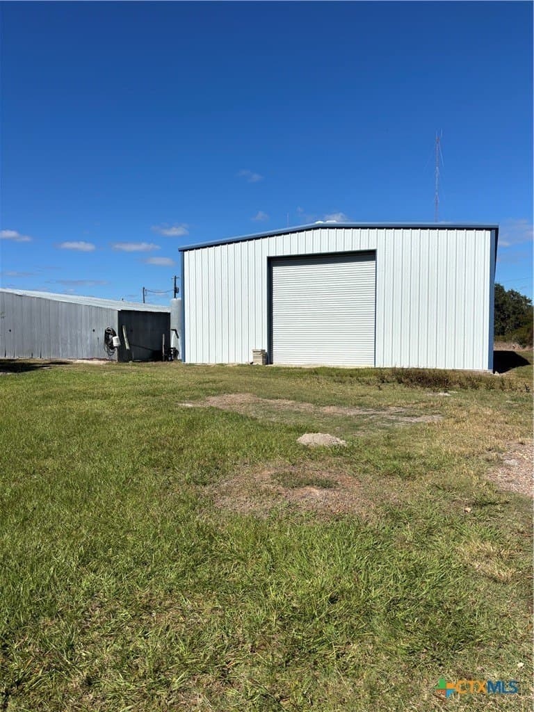 10 acres in Calhoun County - photo 4
