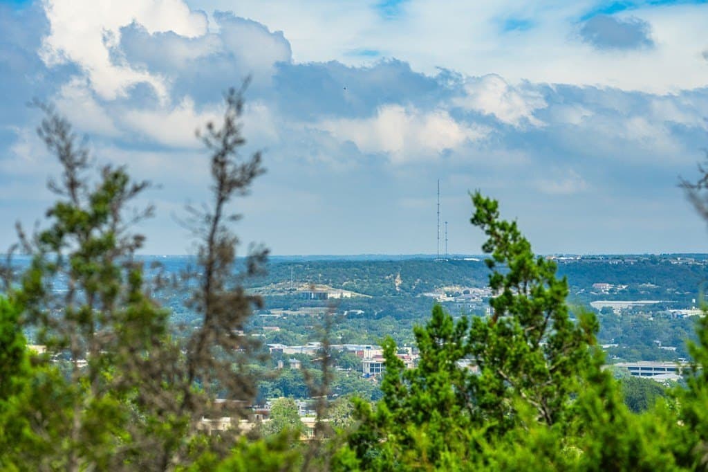 1.72 acres in Kerr County gallery image 4